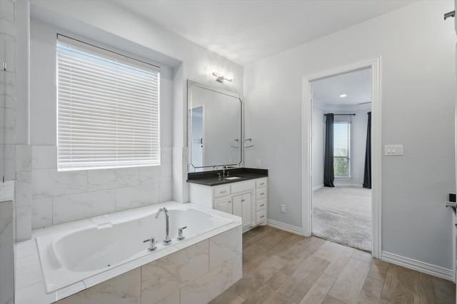 2023 Crockett Circle, Irving, TX 75038