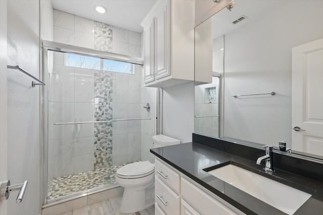 2023 Crockett Circle, Irving, TX 75038