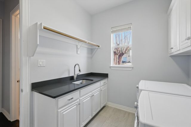 2023 Crockett Circle, Irving, TX 75038