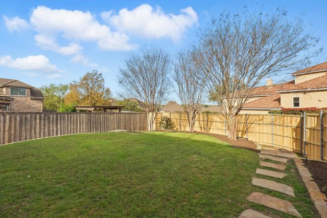2023 Crockett Circle, Irving, TX 75038