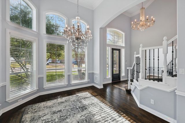 2023 Crockett Circle, Irving, TX 75038