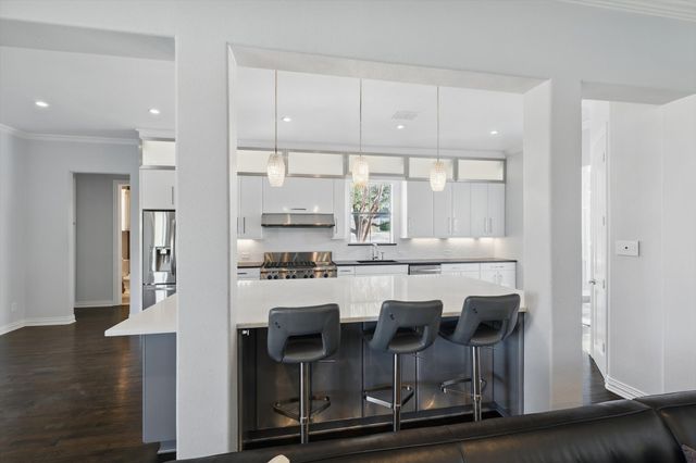 2023 Crockett Circle, Irving, TX 75038