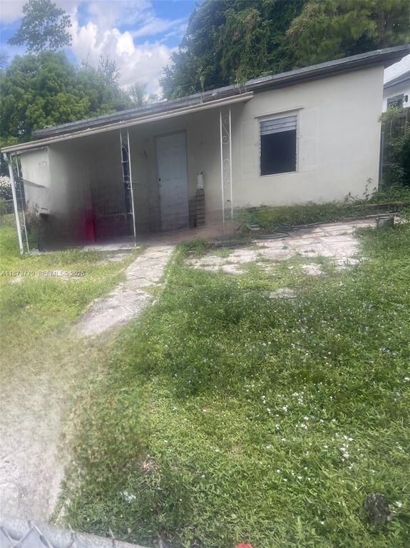 2011 NW 96th Street, Miami, FL 33147