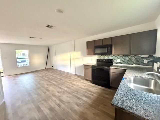 17051 Marie Village Drive, Conroe, TX 77306