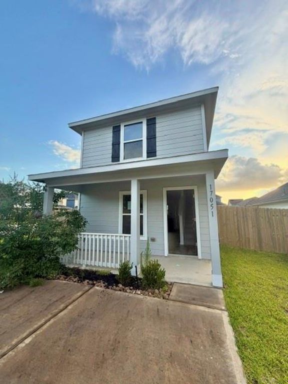17051 Marie Village Drive, Conroe, TX 77306