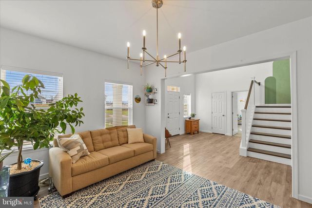 110 BERKSHIRE DR, Carlisle, PA 17015