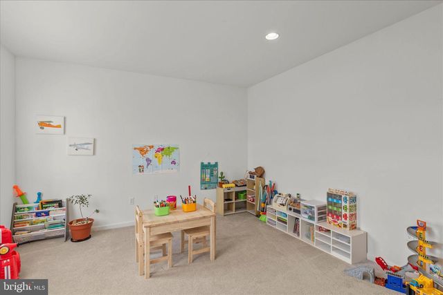 110 BERKSHIRE DR, Carlisle, PA 17015