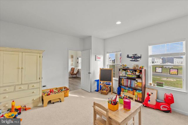 110 BERKSHIRE DR, Carlisle, PA 17015