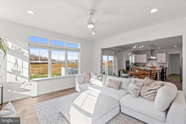 110 BERKSHIRE DR, Carlisle, PA 17015