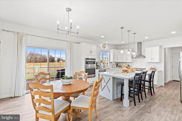 110 BERKSHIRE DR, Carlisle, PA 17015