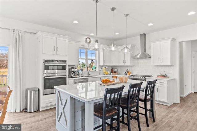 110 BERKSHIRE DR, Carlisle, PA 17015