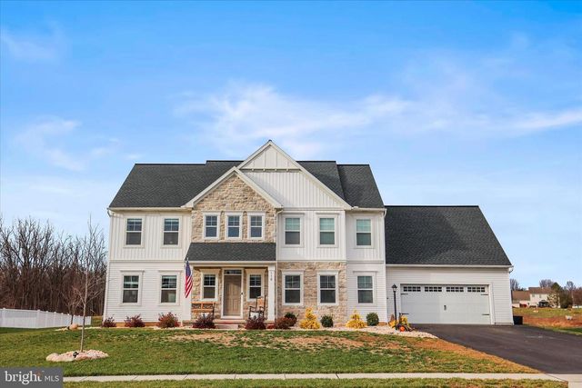 110 BERKSHIRE DR, Carlisle, PA 17015