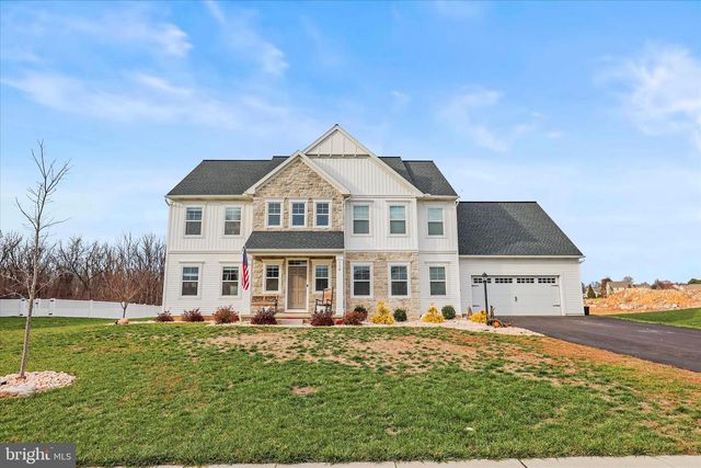 110 BERKSHIRE DR, Carlisle, PA 17015