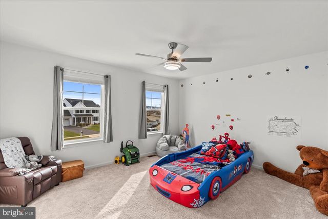 110 BERKSHIRE DR, Carlisle, PA 17015