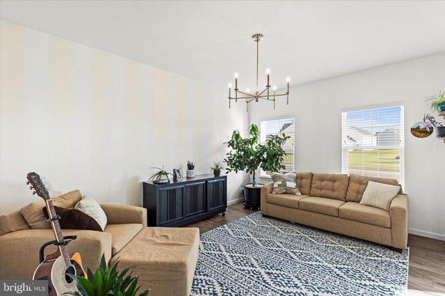 110 BERKSHIRE DR, Carlisle, PA 17015