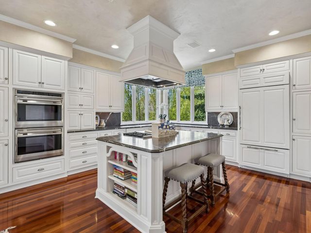 25 Bello Drive, Edina, MN 55439