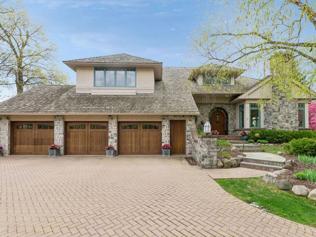 25 Bello Drive, Edina, MN 55439