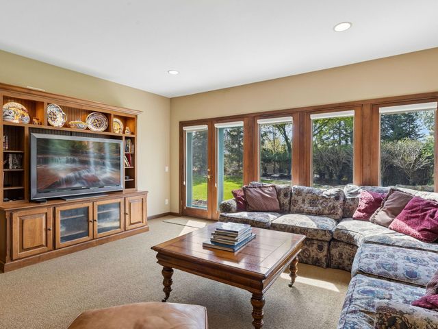 25 Bello Drive, Edina, MN 55439