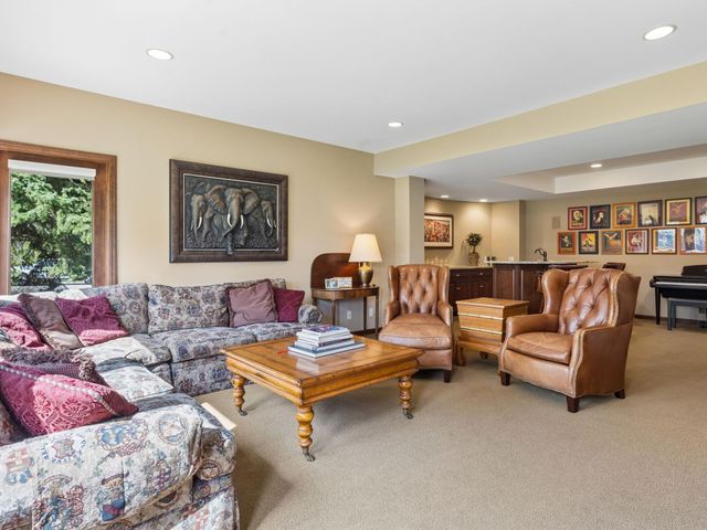 25 Bello Drive, Edina, MN 55439