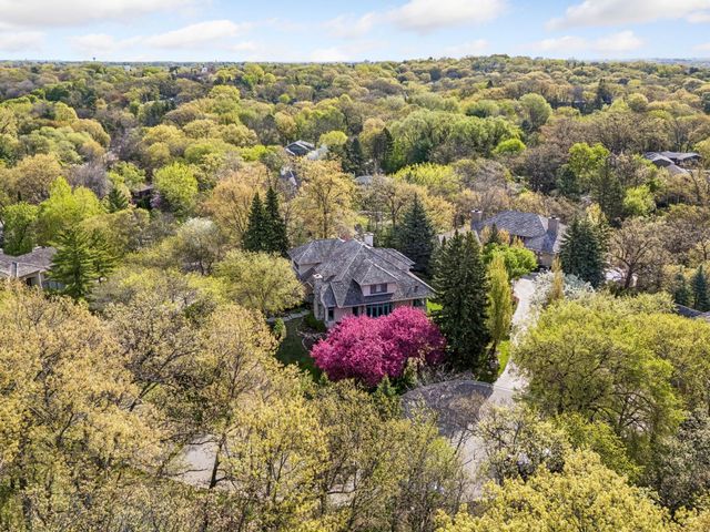 25 Bello Drive, Edina, MN 55439