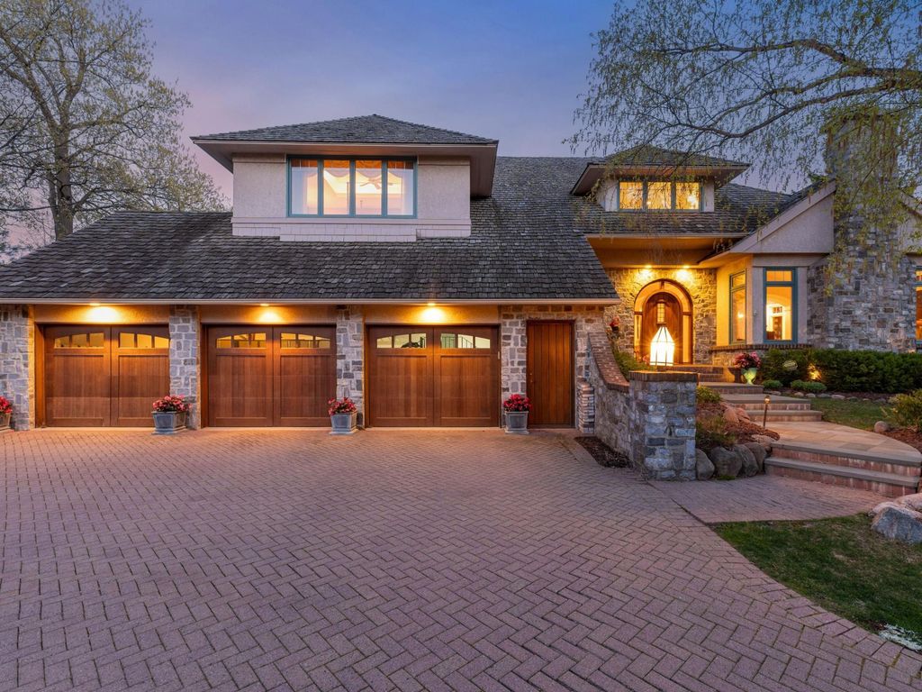 25 Bello Drive, Edina, MN 55439