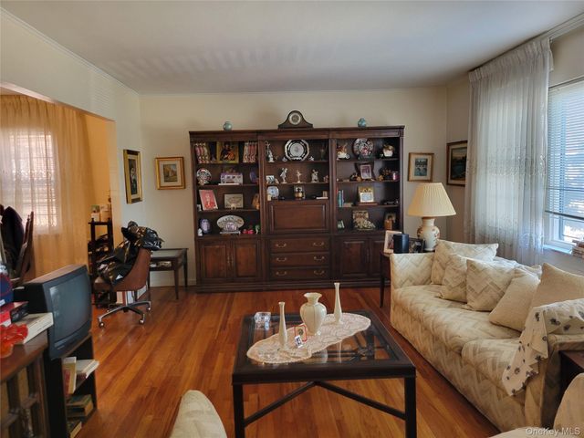 166-14 Cross Island Parkway, Whitestone, NY 11357