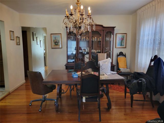 166-14 Cross Island Parkway, Whitestone, NY 11357