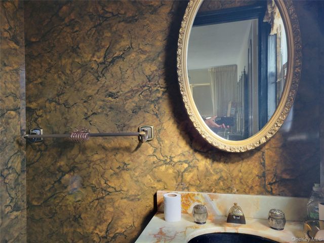 166-14 Cross Island Parkway, Whitestone, NY 11357