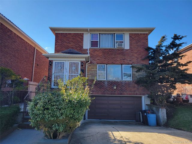 166-14 Cross Island Parkway, Whitestone, NY 11357