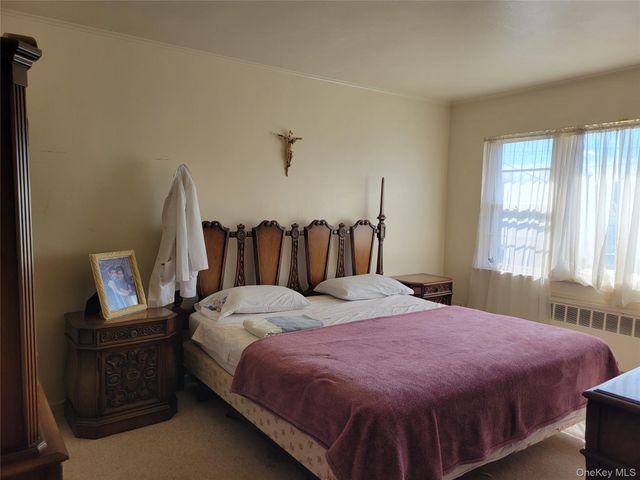 166-14 Cross Island Parkway, Whitestone, NY 11357