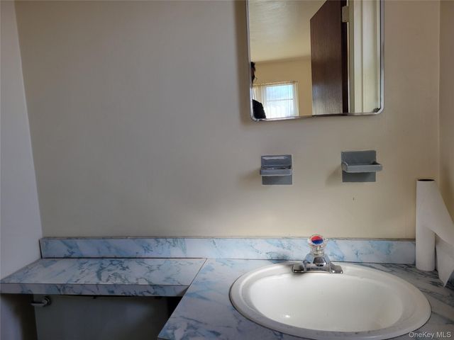 166-14 Cross Island Parkway, Whitestone, NY 11357