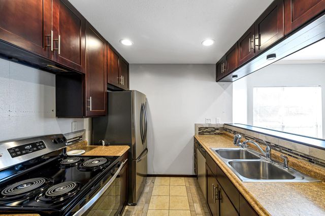 10137 Waterstone Drive 53, Houston, TX 77042