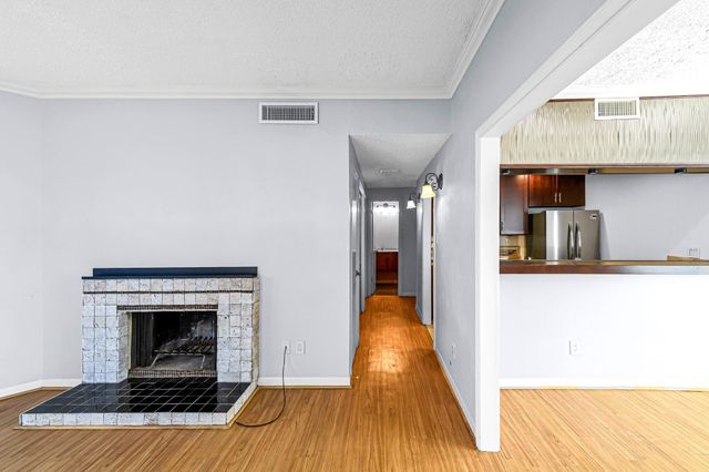 10137 Waterstone Drive 53, Houston, TX 77042