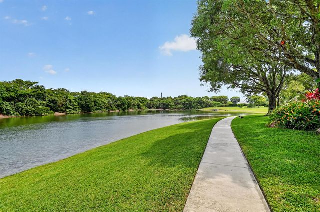 308 SPRUCE Street, Boynton Beach, FL 33426