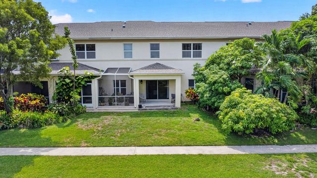 308 SPRUCE Street, Boynton Beach, FL 33426