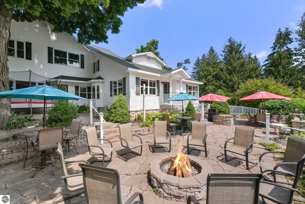 Image 10 of property listing at 5161 Silver Pines Road, Traverse City, MI 49685