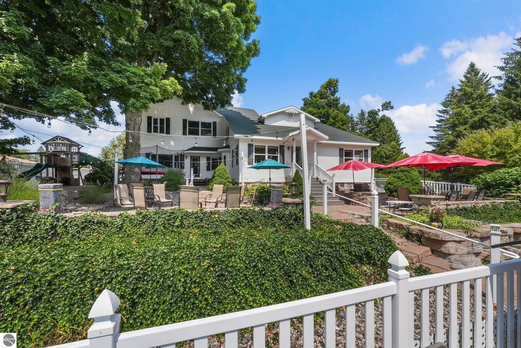 Image 13 of property listing at 5161 Silver Pines Road, Traverse City, MI 49685