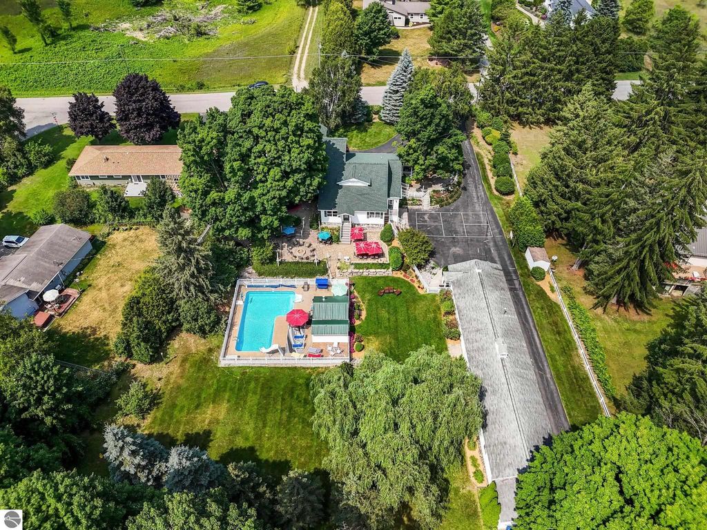 Image 9 of property listing at 5161 Silver Pines Road, Traverse City, MI 49685