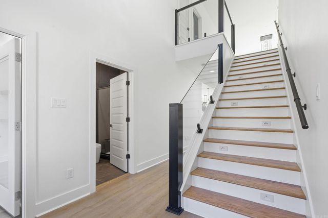 309 Kanis Ridge Drive, Little Rock, AR 72223