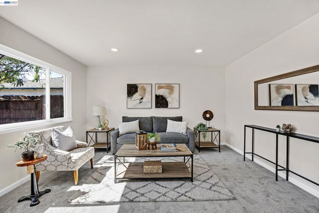 135 Teddy Drive, Union City, CA 94587