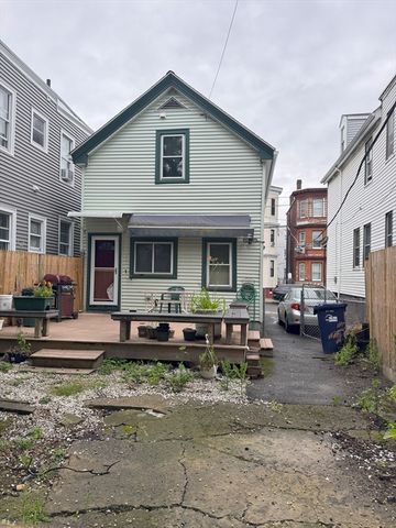 359 Princeton St, Boston, MA 02128