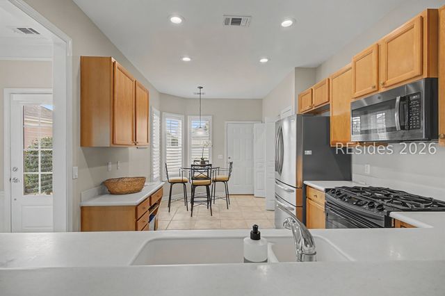 75 Spring Beauty Dr, Okatie, SC 29909