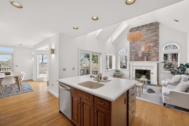 7 Little Cove Lane, Orleans, MA 02653