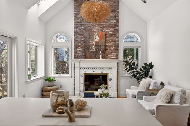 7 Little Cove Lane, Orleans, MA 02653