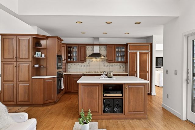 7 Little Cove Lane, Orleans, MA 02653