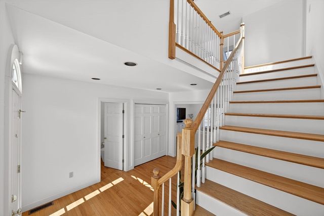 7 Little Cove Lane, Orleans, MA 02653