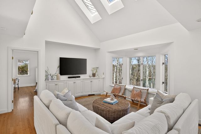 7 Little Cove Lane, Orleans, MA 02653