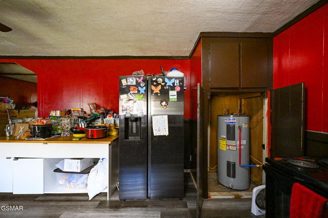 1949 Bluff Mountain Road, Sevierville, TN 37876