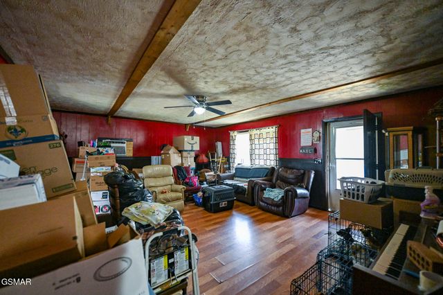1949 Bluff Mountain Road, Sevierville, TN 37876