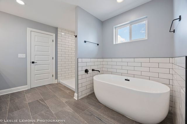 902 HAYDEN Drive, Yorkville, IL 60560